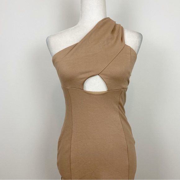 Lovers and Friends Stacey Maxi Dress - Picture 3 of 12